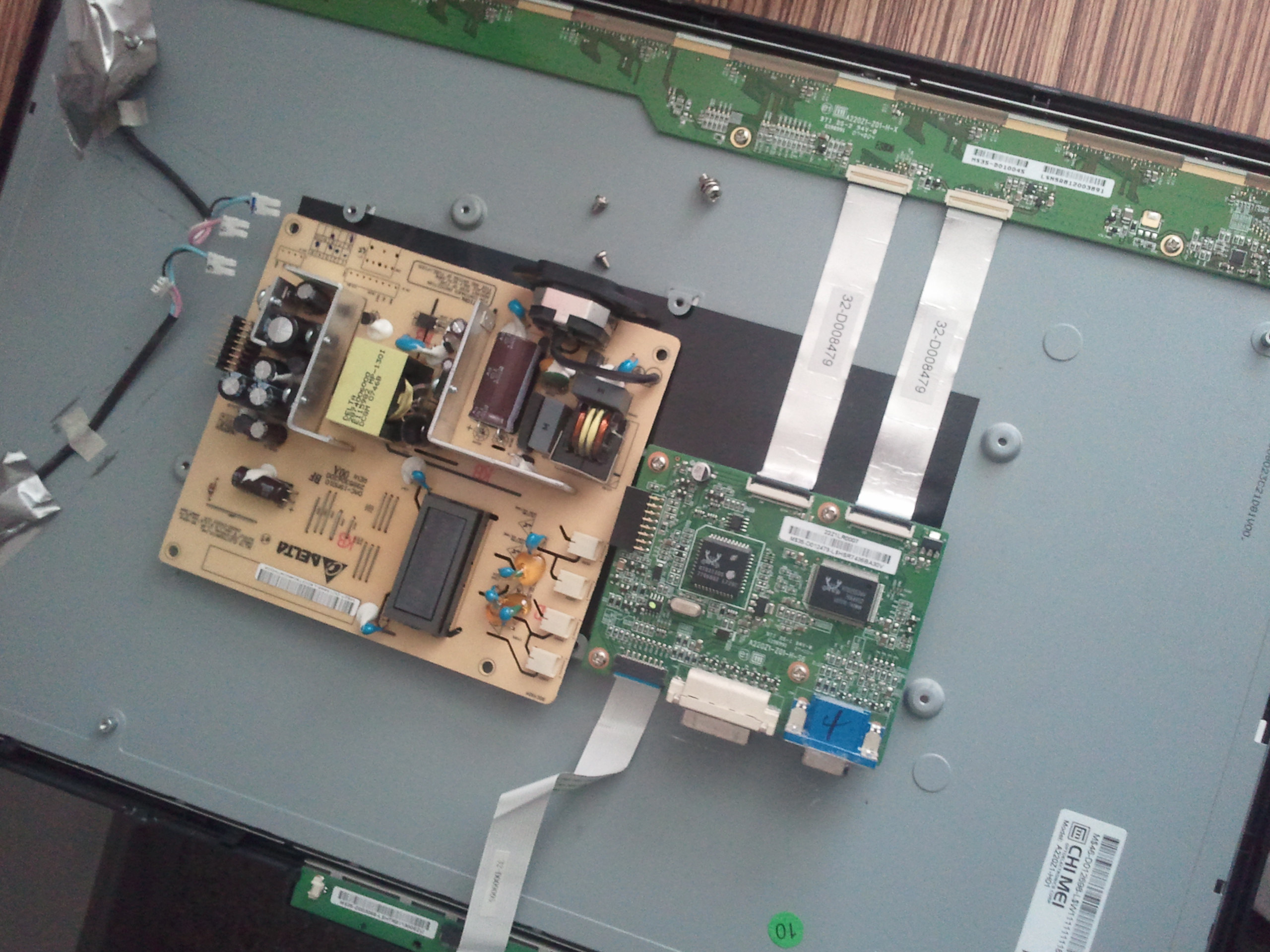 Monitor repair - replacing a capacitor